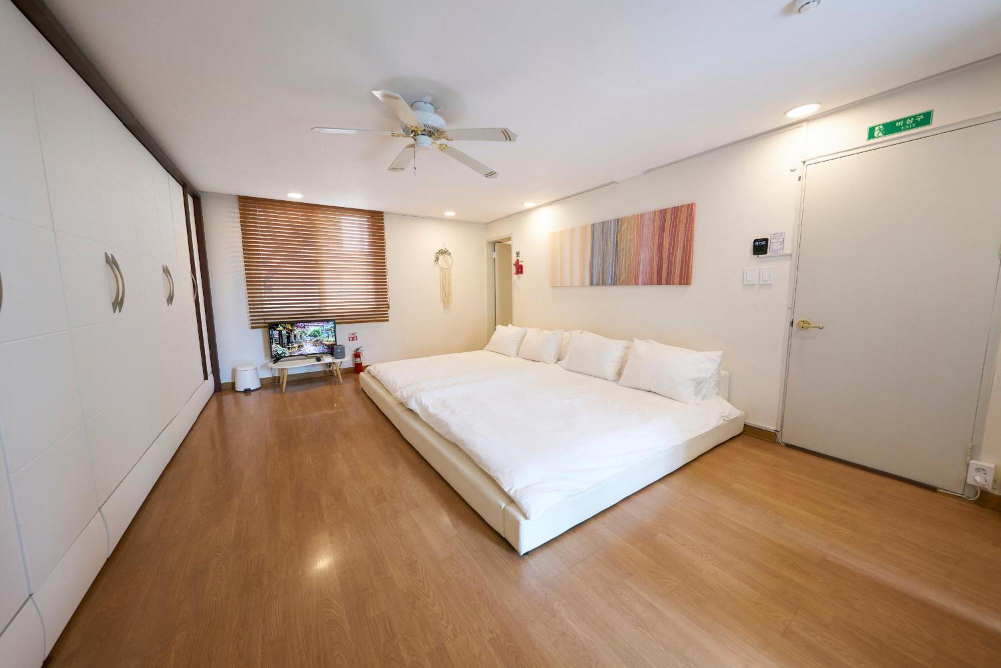 Sg Tailored Service Home Near Metro Seoul Exterior photo